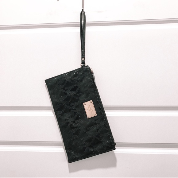 Michael Kors Wristlet - Picture 5 of 7